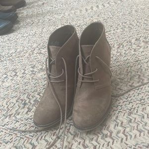 Mia booties size 8.5 hardly worn